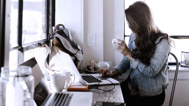 ¿Se debe dar de alta como autónomo si se realizan ventas por Internet?